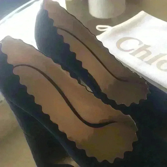 CHLOÉ Lauren scallop-edged high block-heel suede pumps - Picture 3 of 12